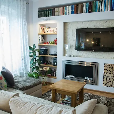 Apartament Bella アパート
