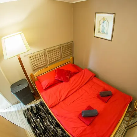Apartament Bella アパート