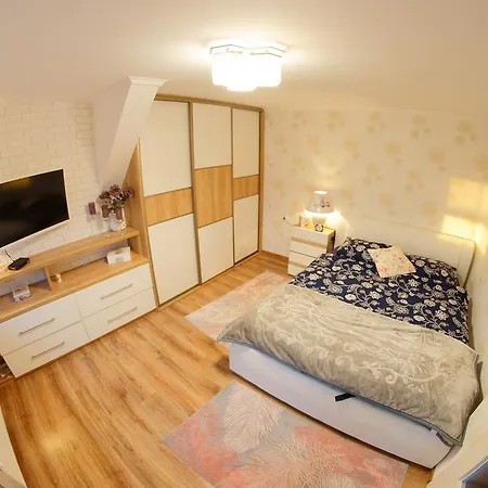 Apartament Bella アパート